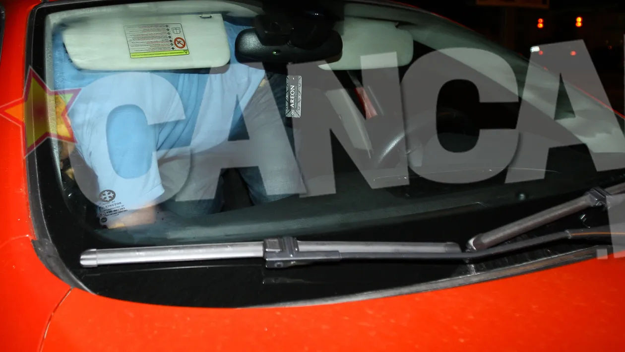 Soferul unei vedete a fost fotografiat in timpul unei partide fierbinti de amor chiar in masina …”de serviciu” !