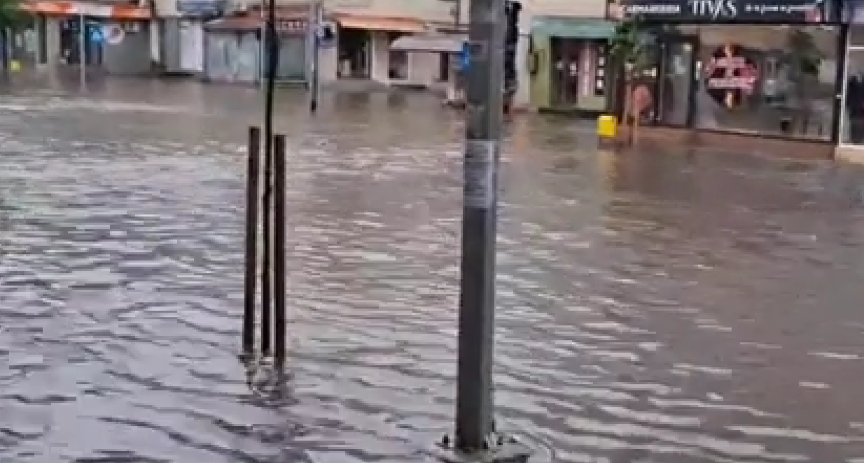 Inundații în mai multe zone din România/ Sursa foto: Facebook