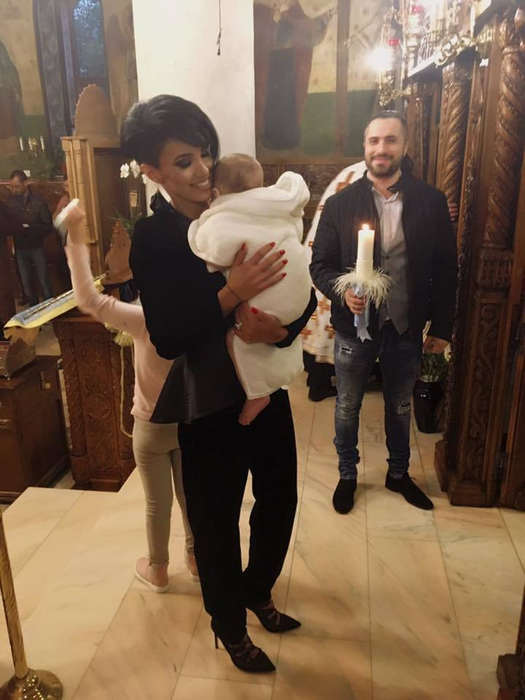 ADELINA PESTRIŢU i-a transmis un mesaj emoţionant finului ei, dar imediat au început să curgă valuri de comentarii! „Unde este SPEAK?!”