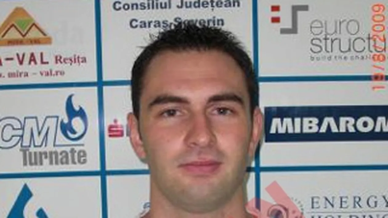 Ciubotariu pleaca, vine Vujadinovic