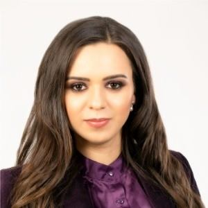 Fiica liderului PSD Iași, Deniss Popa