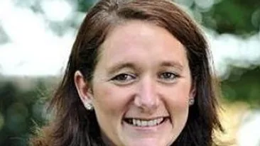 Adoarme de 100 de ori pe zi, de fiecare data cand rade