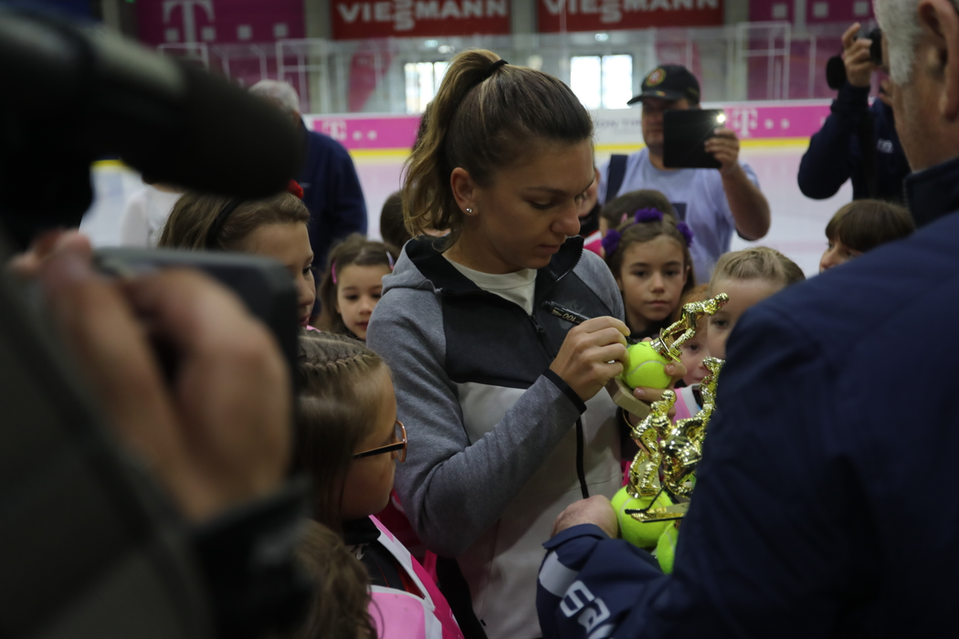 Zi importantă pentru prințesa sportului alb la Roland Garros! A început “Simona Halep Challenge”
