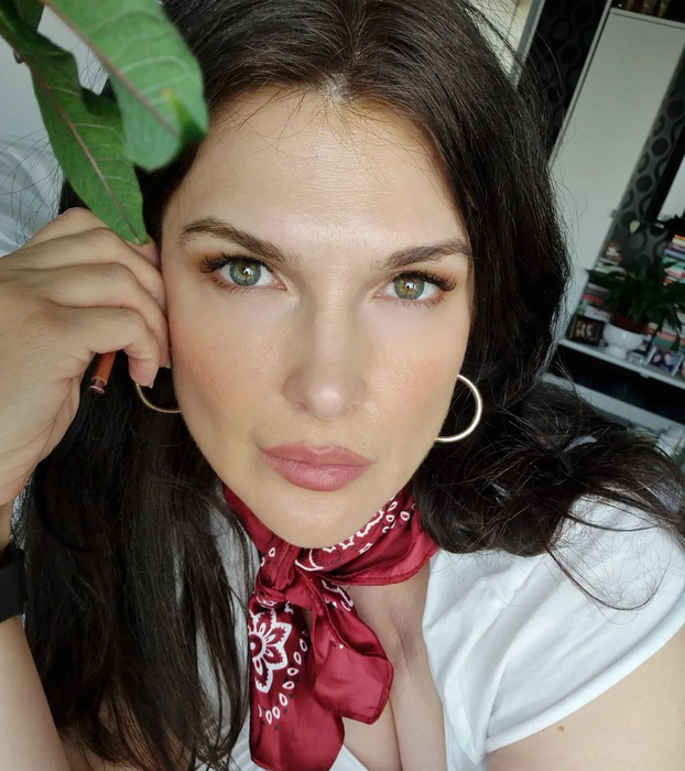 Cum şi-a câştigat Monica Bârlădeanu primii bani: „Familia mea avea o situaţie foarte precară financiar”