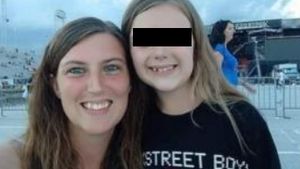 O fetiță de 11 ani credea că are cancer. Mama ei, însă, a mințit-o! Care a fost motivul incredibil