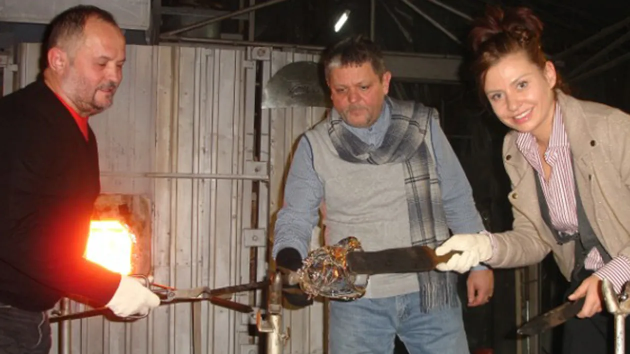 Adina Buzatu despre pericolul meseriei de sticlar: Orice miscare gresita poate avea consecinte ingrozitoare