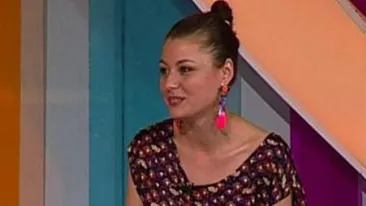 Xing Elena Ling avea preferinte culinare ciudate: In liceu mancam mine de creion si creta. Nu stiu de ce, dar imi placeau