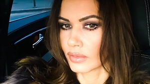 OANA ZĂVORANU îşi face a opta operaţie la sâni: ”E foarte îndrăzneţ din partea mea”