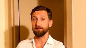 DANI OŢIL a mărturisit în direct cum cucereşte femeile... măritate! "Le pun mâna pe..."