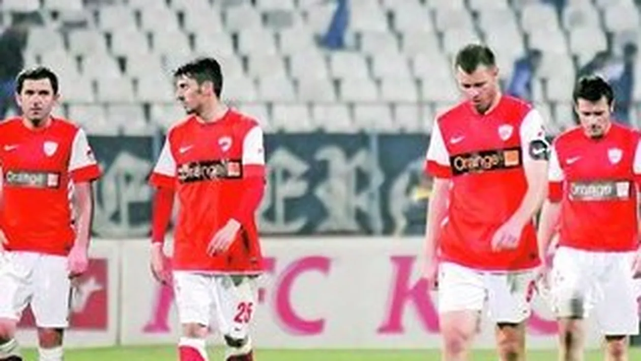 Suparare in lotul cainilor. Jucatorii dinamovisti nu au primit bilete pentru familii