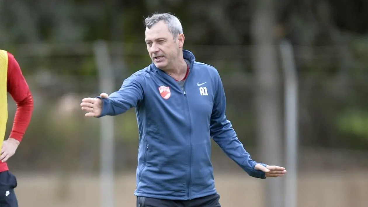 „Puriul” le-a cântat „câinilor” pentru a-i determina să vină la stadion: „Fie vreme bună...!”