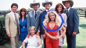 O mai știi pe Lucy Ewing din "Dallas"?! Ce s-a ales de blondina frumoasă din serialul-fenomen al anilor '90 din România