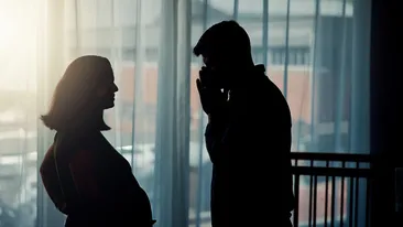 A amânat divorțul, deși l-a prins cu o altă femeie! Antrenorului de fotbal i s-a impus o singură condiție de către soție