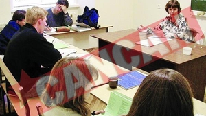 Angajatii scoliti pe banii firmei, legati de patron