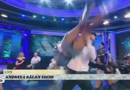 Andreea Bălan, mişcări fierbinţi cu Petrişor Ruge! „Când amesteci pasiunea cu…”