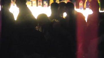 Jimmy Tohme avanseaza relatia cu managerita Florentina! S-au sarutat in club de fata cu toata lumea si s-au distrat pana dimineata