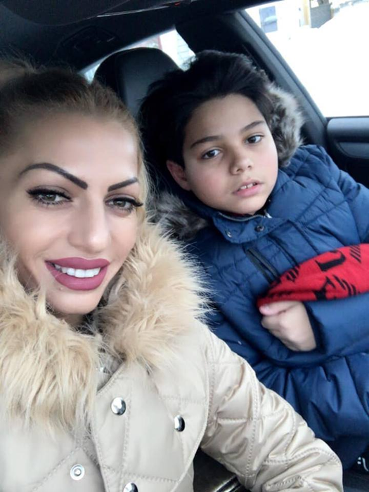 Nicoleta Guță, sărbători fără soțul ei! Alături de cine s-a pozat artista