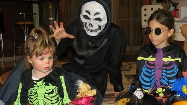 Cum si-a petrecut Dan Cruceru seara de Halloween! Asa ca in seara de Halloween am mers la niste prieteni si...