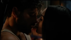 Michele Morone, sărut pasional cu Irina Shayk! Scena a avut loc în miezul zilei, iar fanii au fost în extaz
