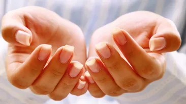 De ce tremură mâinile. Ce recomandă doctorii în astfel de situaţii