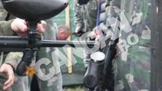 Cristea a lasat-o pe Bianca singura de Paste, iar el a plecat la razboi! A imbracat hainele militare si si-a ales cu grija armele!