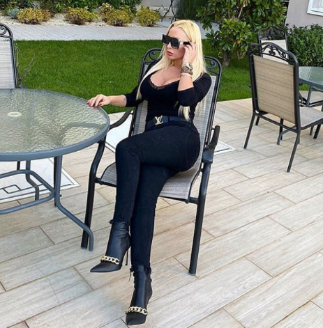 Simona Trasca e matusa din nou
