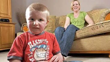 Un baietel de 6 ani din Anglia este singurul din lume care sufera de o boala genetica ce nu ii permite sa vorbeasca!