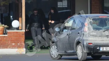 Noi doi si-un laptop! Florin Grozea, la un pranz cu o femeie misterioasa