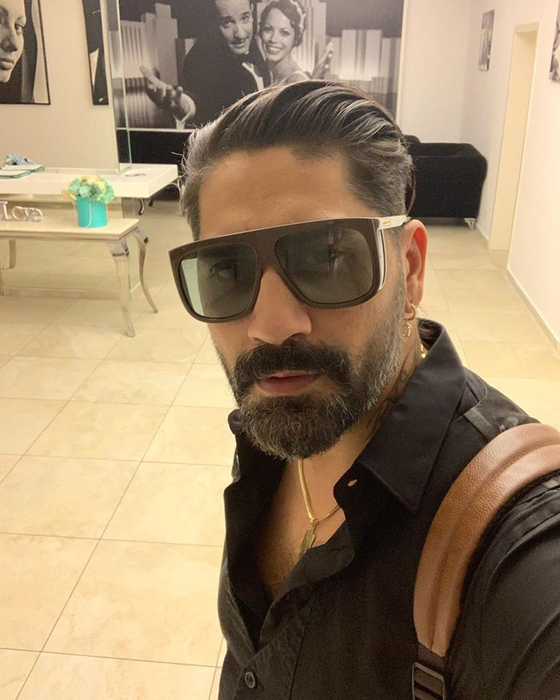 Connect-R și-a început devreme cariera, iar acum este unul dintre cei mai apreciați artiști din showbiz