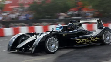 Mika Hakkinen a incins asfaltul in Capitala cu una dintre cele mai rapide masini din lume! Vezi ce mesaj a trimis bucurestenilor!