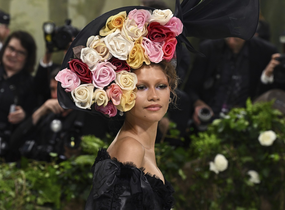 Photo by: DPRF/STAR MAX/IPx 2024 5/6/24 Zendaya at the 2024 Costume Institute Benefit Gala celebrating "Sleeping Beauties: Reawakening Fashion," held on May 6, 2024 at The Metropolitan Museum of Art in New York City.,Image: 870986136, License: Rights-managed, Restrictions: This content is intended for editorial use only. For other uses, additional clearances may be required., Model Release: no, Pictured: Zendaya