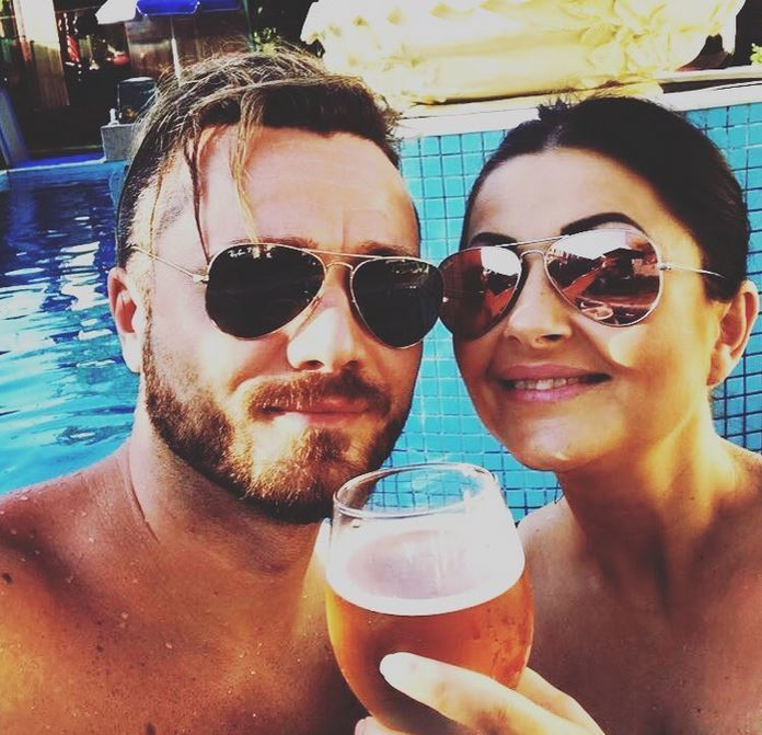 Gabriela Cristea şi Tavi Clonda au făcut anunţul. „Începem…” Cum s-au fotografiat viitorii părinţi