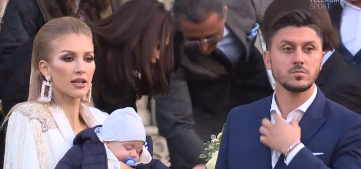 FOTO. Ciprian Marica și-a botezat băiețelul! Cristi și Adelina Chivu au fost nașii micuțului