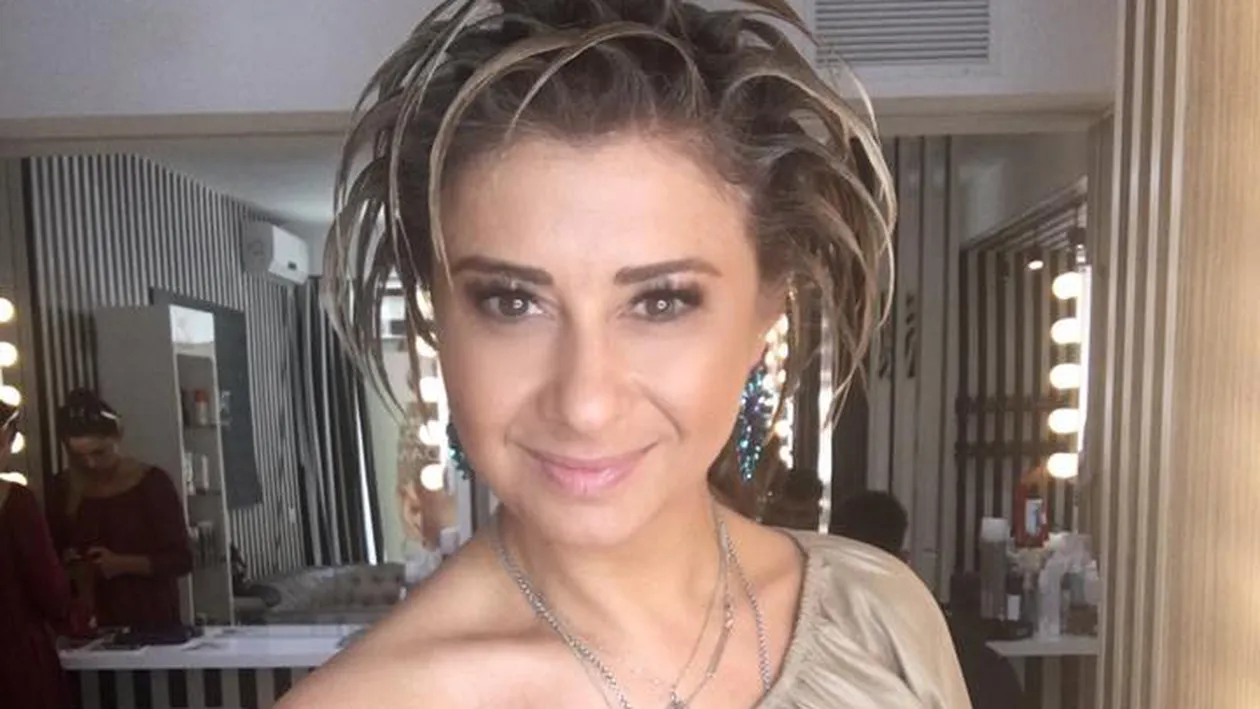 ANAMARIA PRODAN a „scăpat“ imaginea pe Internet în urmă cu puţin timp! Are pe ea doar un prosop şi...