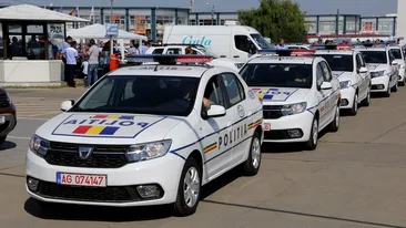 FOTO. Poliția română a prezentat mașinile în care vor sta arestații. Cum arată și ce dotări au noile Dacia Logan