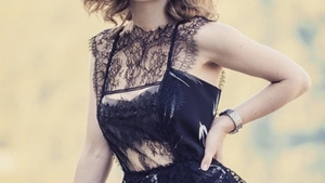 Cristina Ciobănașu, schimbare radicală de look pentru cel de-al doilea sezon “Fructul oprit”