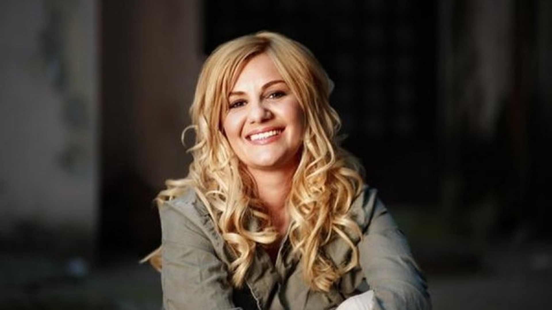 Nicola a devenit bunică la 50 de ani! Cum arată acum cântăreața