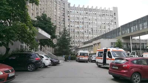 Caz șocant în Craiova! Un bărbat a murit pe scările spitalului, la scurt timp după ce a fost externat