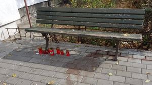 Sinucidere șocantă la Iași. Un adolescent s-a aruncat pe geam după ce a venit băut acasă și s-ar fi certat cu părinții