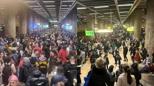 O fată de 15 ani s-a aruncat în fața metroului, la Eroilor. Informații de ultimă oră despre starea ei