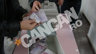 Mascatii au gasit 300.000 de euro si 30.000 de lei in seif! Patronii magazinelor de vise din Brasov, "blindati" cu bani!