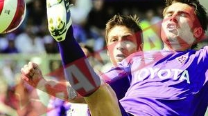 Mutu se bate cu AC Milan