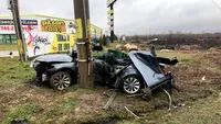 Tragedie în Snagov! Un tânăr a murit pe loc, după ce a intrat cu mașina într-un stâlp