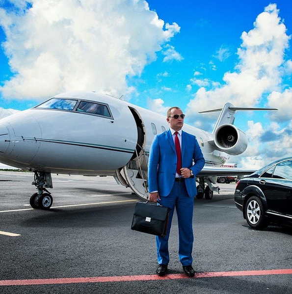 Snoop Dogg a…Regele-glamour-ului din Republica Moldova, vedetă internaţională