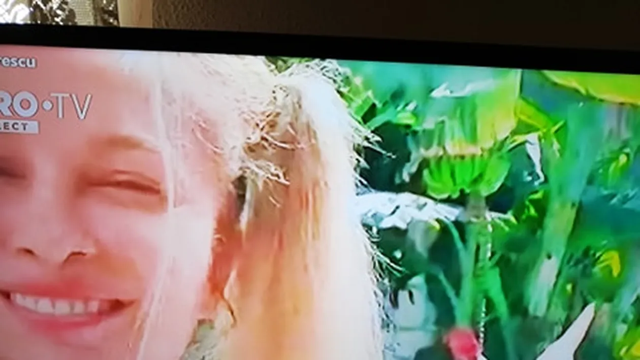 Cum a apărut Lora în direct, la Vorbește lumea, pe Pro TV! A uitat să-i dea jos: ”Aoleuuu!”