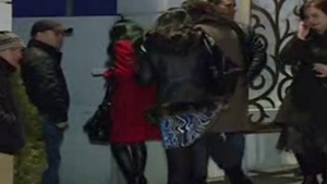 VIDEO Petrecere de fite, sponsorizata de primarie si pazita de Politie! Ontanu le-a dus pe profesoarele din sectorul 2 la club, de 8 Martie!