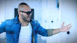 Acum e „bad boy” și plin de tatuaje, dar să vezi cum era Dani Mocanu înainte să fie celebru, când arăta NORMAL