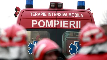 Un autoturism a luat foc în mers, în apropiere de Palatul Cotroceni