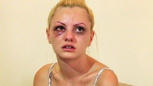 Scandalul a ingropat-o si e disperata ca nu mai canta! Alexandera Stan e dispusa sa isi relanseze cariera in baruri