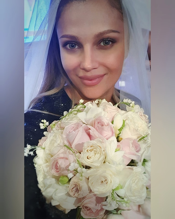 Lora se pregătește să îmbrace rochia de mireasă: „Nu accept să port ținute care nu îmi plac doar pentru că spune un stilist”